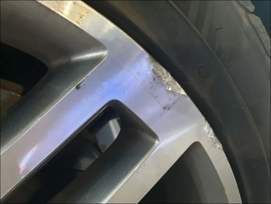 Mercedes-Benz GLE 63 AMG wheel repair - Mercedes-Benz GLE 63 AMG Wheel Repair & Refinishing Review photo 3