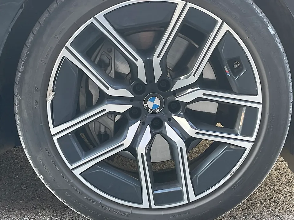 BMW i7 G70 wheel repair - BMW i7 G70 Wheel Repair Review — Restore Diamond Cut Rims photo 4