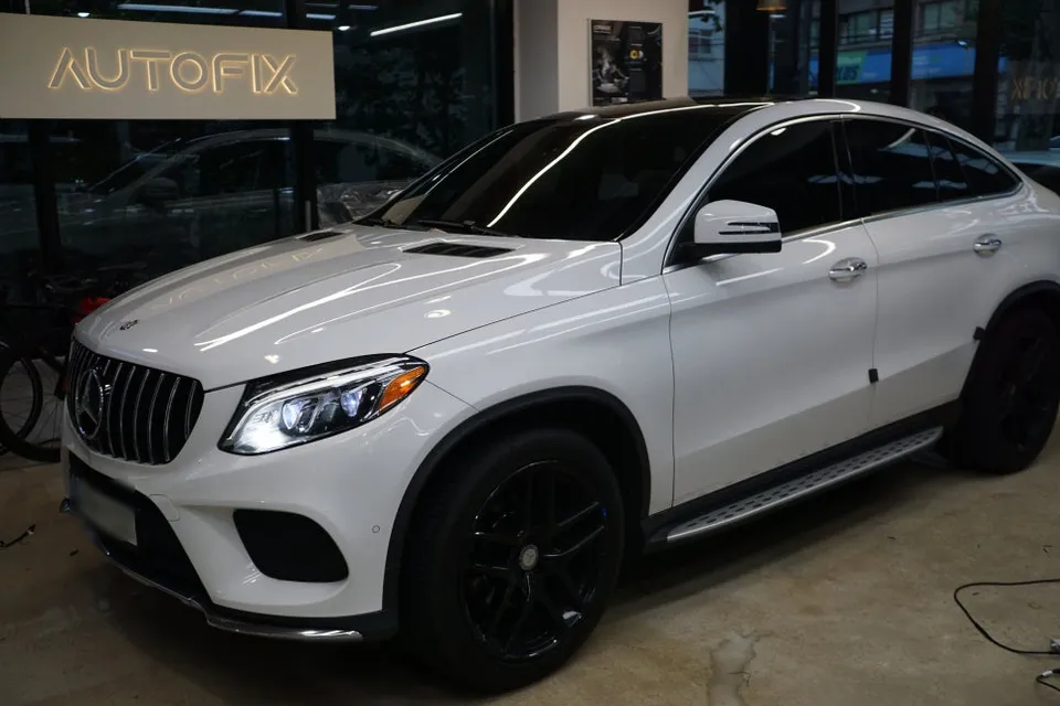Mercedes-Benz GLE car audio installation result
