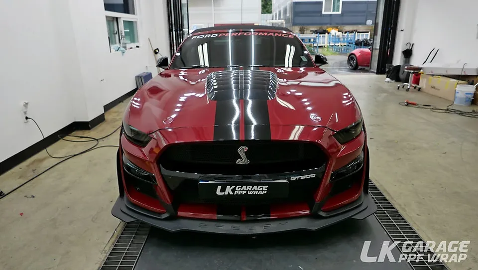 Ford Mustangのカーラッピング事例|費用目安・仕上がり 施工写真 2-3