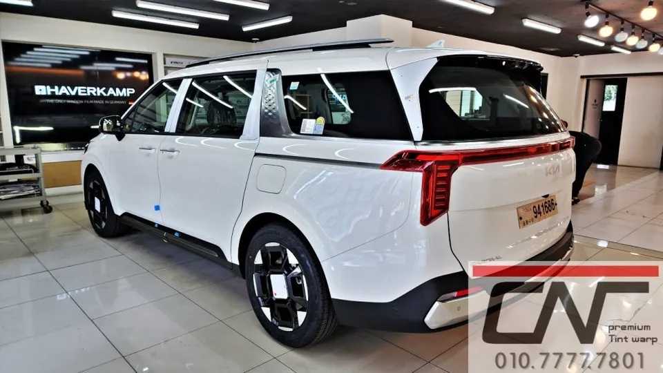 Kia Carnival KA4のカーフィルム施工事例|費用目安・仕上がり 施工写真 3-1