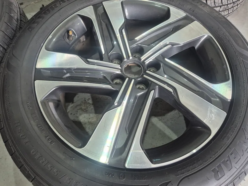 Kia Sorento wheel repair - Kia Sorento Wheel Repair Review — Gloss Black Powder Coating photo 3