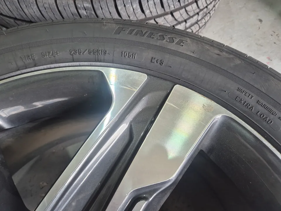 Kia Sorento wheel repair - Kia Sorento Wheel Repair Review — Gloss Black Powder Coating photo 4