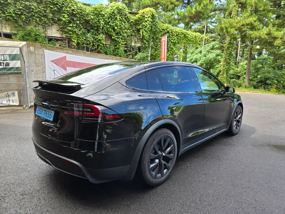 Tesla Model Y PPF施工事例|費用目安と仕上がり 施工写真 2-1