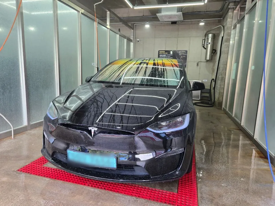 Tesla Model Y PPF施工事例|費用目安と仕上がり 施工写真 1-3