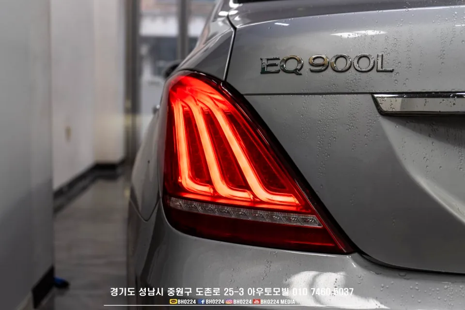 Mercedes-Benz CLS W218のドラレコ取付事例|費用目安・仕上がり 施工写真 2-3