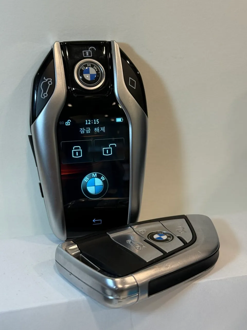 BMW X5 F15 oem options - BMW F15 X5 2016 Display Key Upgrade Review photo 3