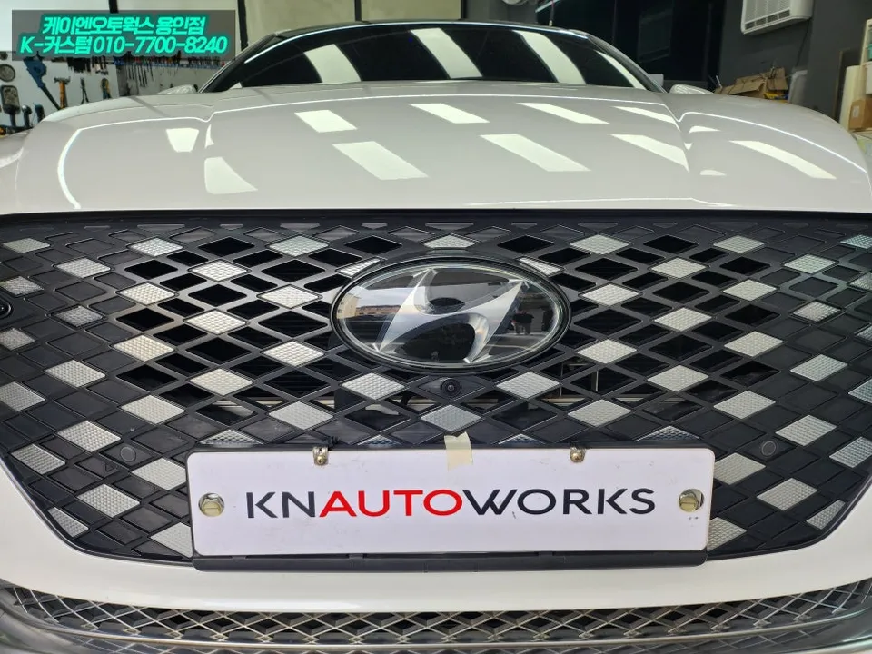 Hyundai Grandeur IG body kit - Hyundai Grandeur IG Body Kit Review: Dark Chrome Grill Upgrade photo 4