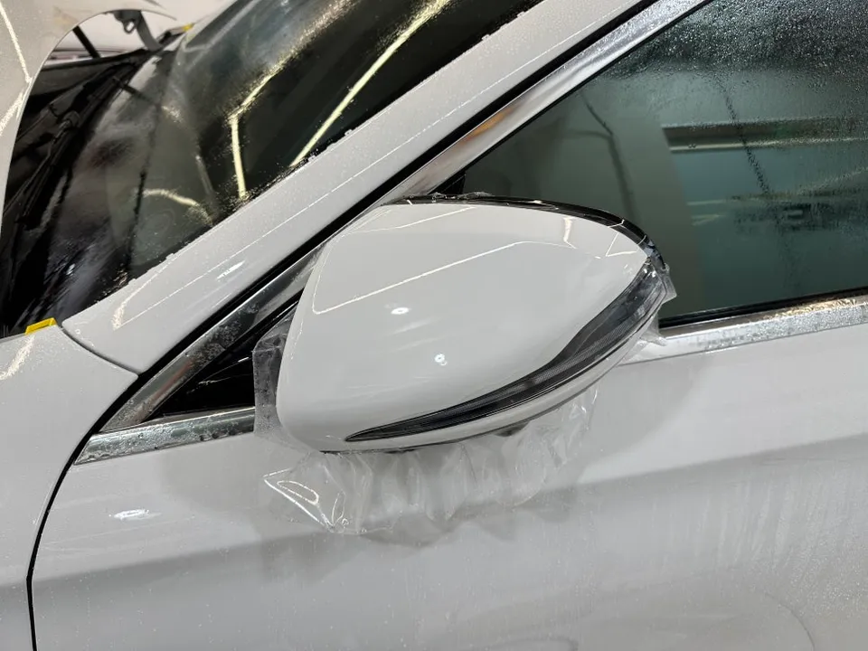 Mercedes-Benz Eクラス PPF施工事例｜費用目安と仕上がり 施工写真 3-3