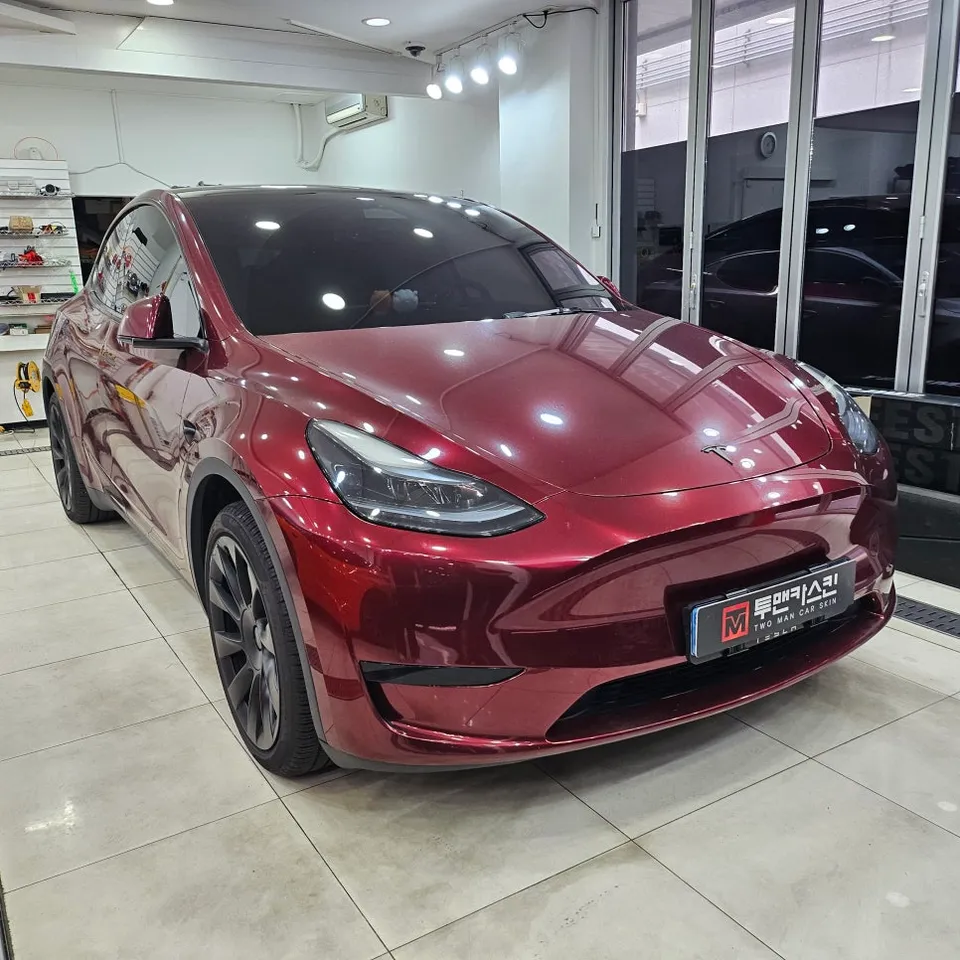 Tesla Model Yのカーラッピング事例|費用目安・仕上がり 施工写真 2-1