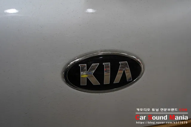 Kia Carnival KA4 car audio installation result