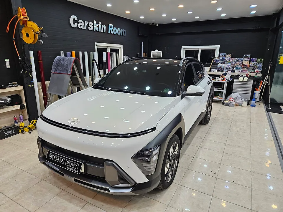 Hyundai Konaのカーラッピング事例 施工写真 5