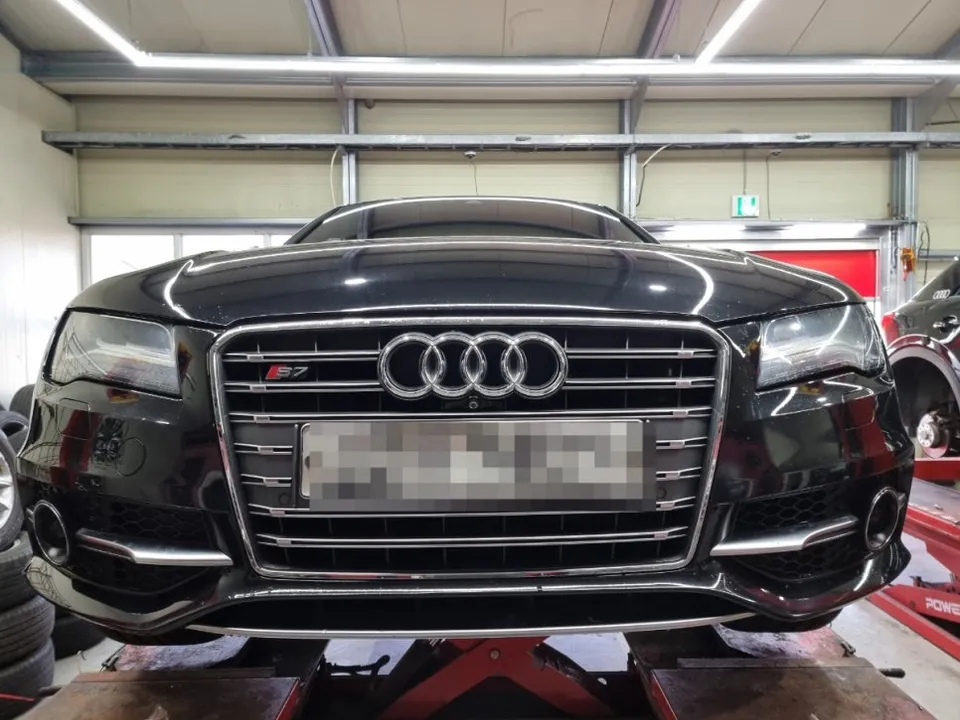 Audi A6 wheel repair - Audi A6 Wheel Repair & Painting Review — Cost & Results photo 3