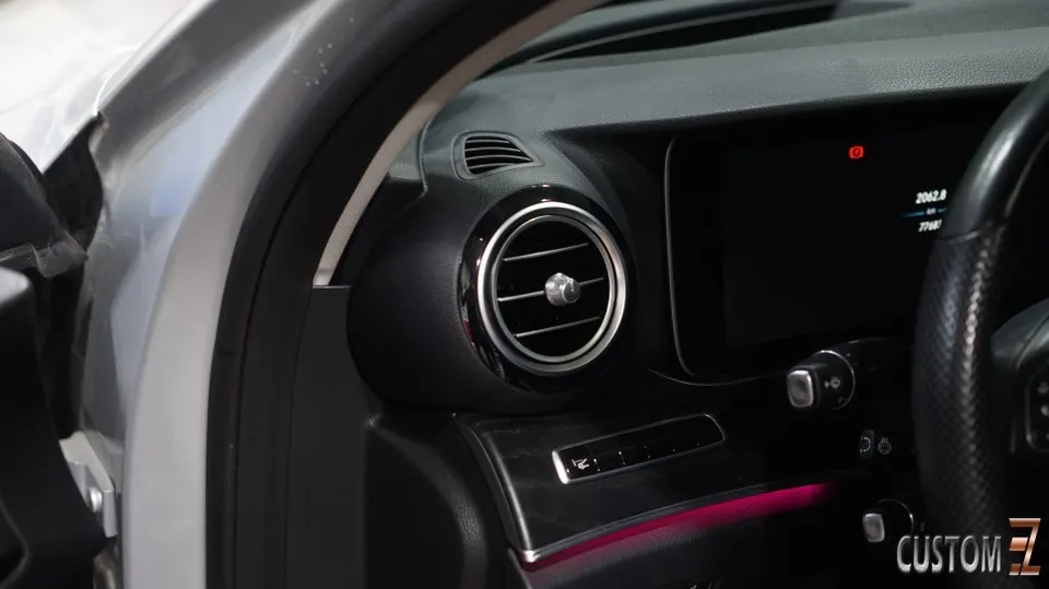 Mercedes-Benz E-Class ambient lighting - Mercedes-Benz E-Class Ambient Lighting Review — Enhanced Interior photo 3