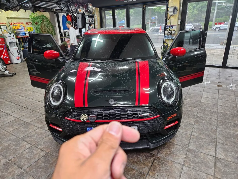 BMW MINI Cooper ambient lighting installation result