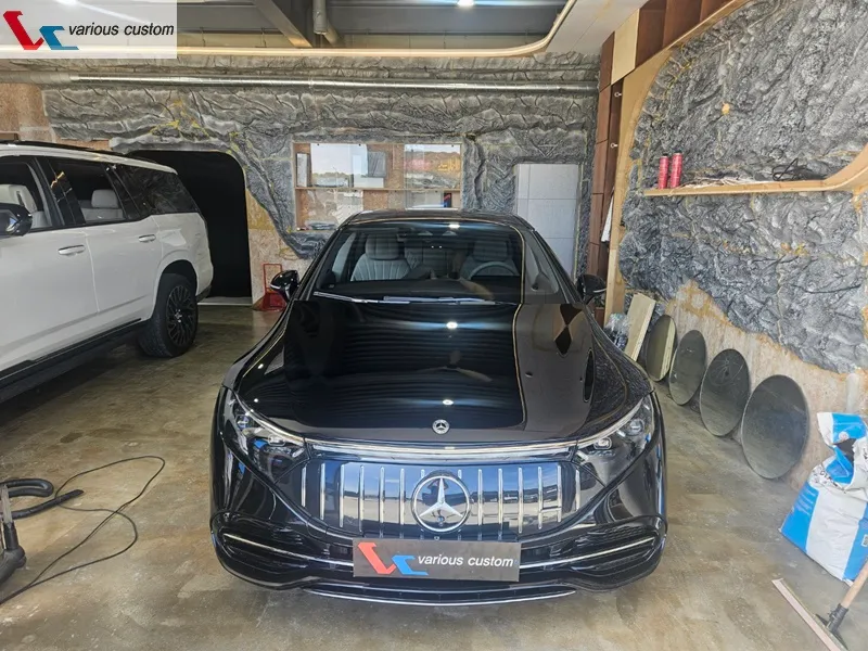 Mercedes-Benz EQS interior customization review