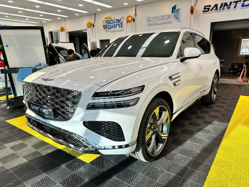Genesis GV80のカーフィルム施工事例|費用目安・仕上がり 施工写真 3-3