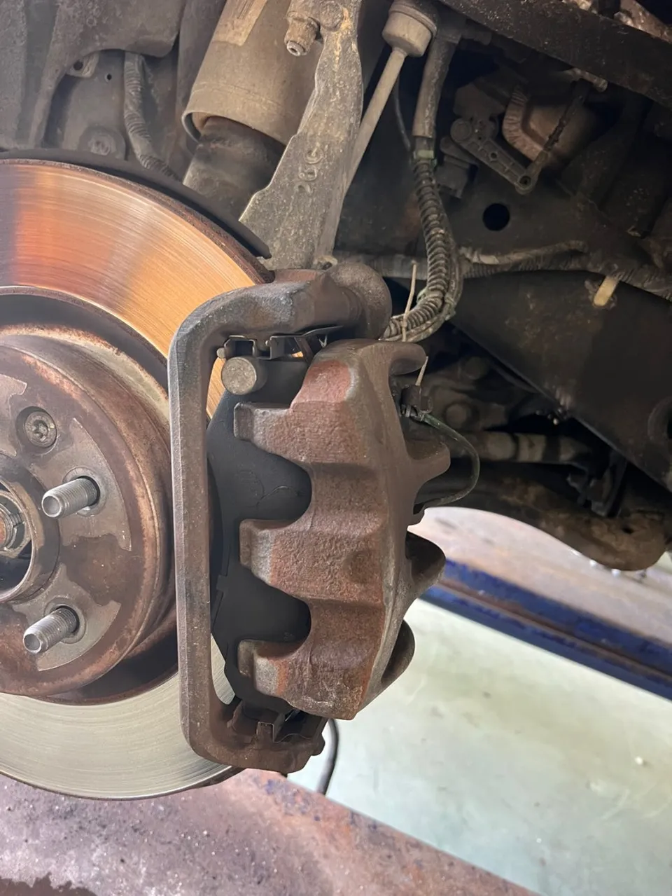 Land Rover Discovery 4 wheel repair - Land Rover Discovery 4 Wheel Repair & Painting Review photo 4