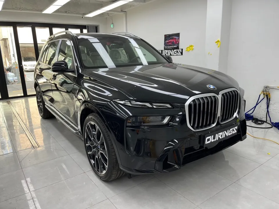 BMW X7のカーラッピング事例|クロームパーツの印象変化 施工写真 1-1