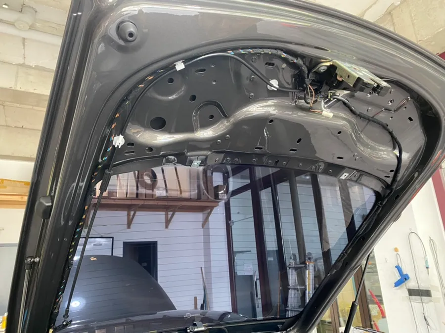 Porsche Cayman dash cam - Porsche Cayman Dash Cam Installation Review — Enhanced Security photo 6