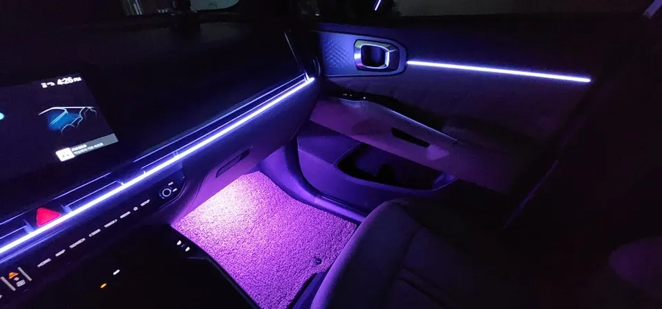 Kia Sorento MQ4 ambient lighting installation result