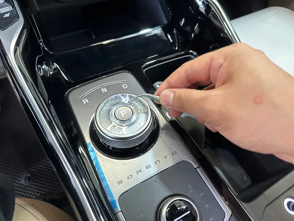 Kia Sorentoの室内PPF施工事例|費用目安・効果 施工写真 3-3