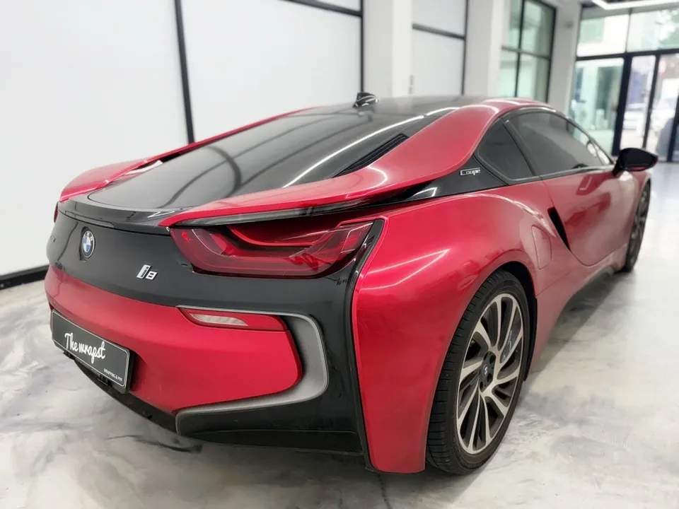 BMW i8のカーラッピング事例｜費用目安・仕上がり 施工写真 3-1