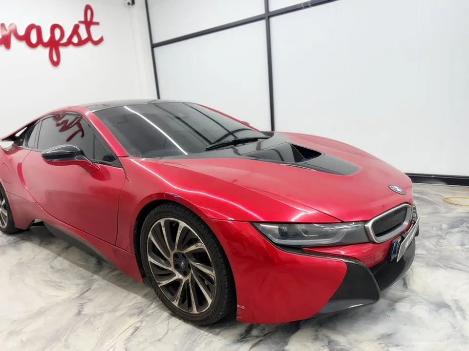 BMW i8のカーラッピング事例｜費用目安・仕上がり 施工写真 1-2