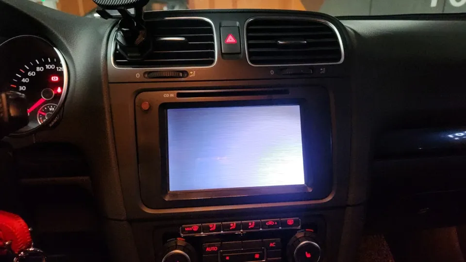 Volkswagen Golf 6th Gen android head unit - Volkswagen Golf 6th Gen CarPlay Retrofit Review — Cost photo 3