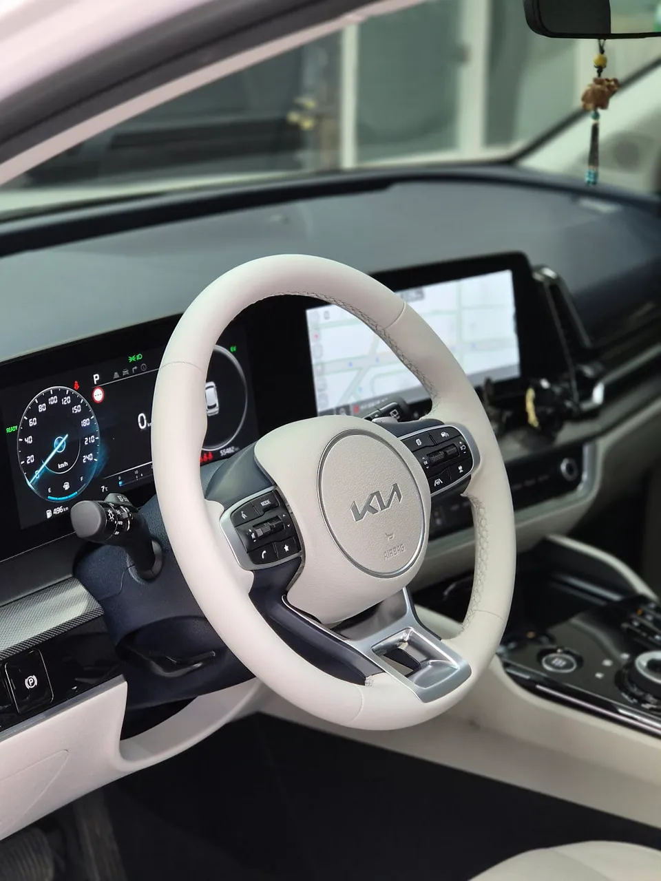 Kia Sportage NQ5 steering wheel - Kia Sportage NQ5 Steering Wheel Customization Review photo 4