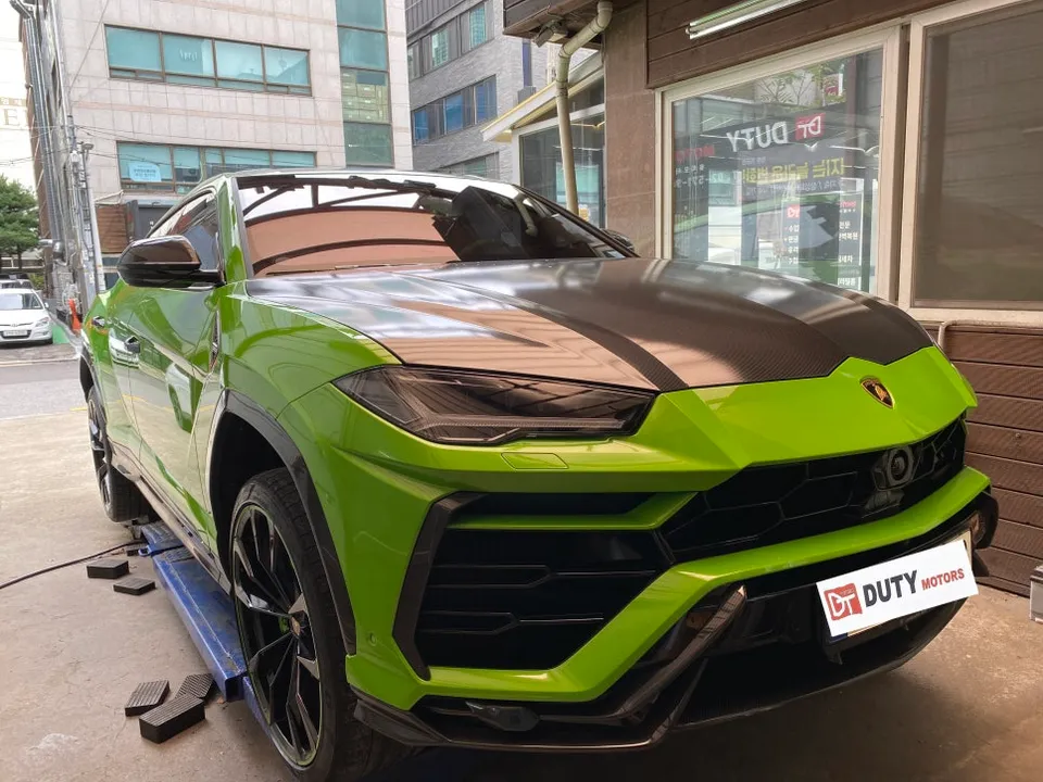 Lamborghini Urus Wheel Repair & Painting Review