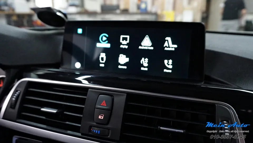 BMW 3 SeriesのAndroid Auto・CarPlay取付事例 施工写真 6