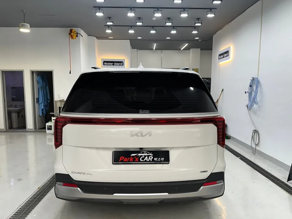 Kia Carnival PPF施工事例|費用目安と仕上がり 施工写真 2-1