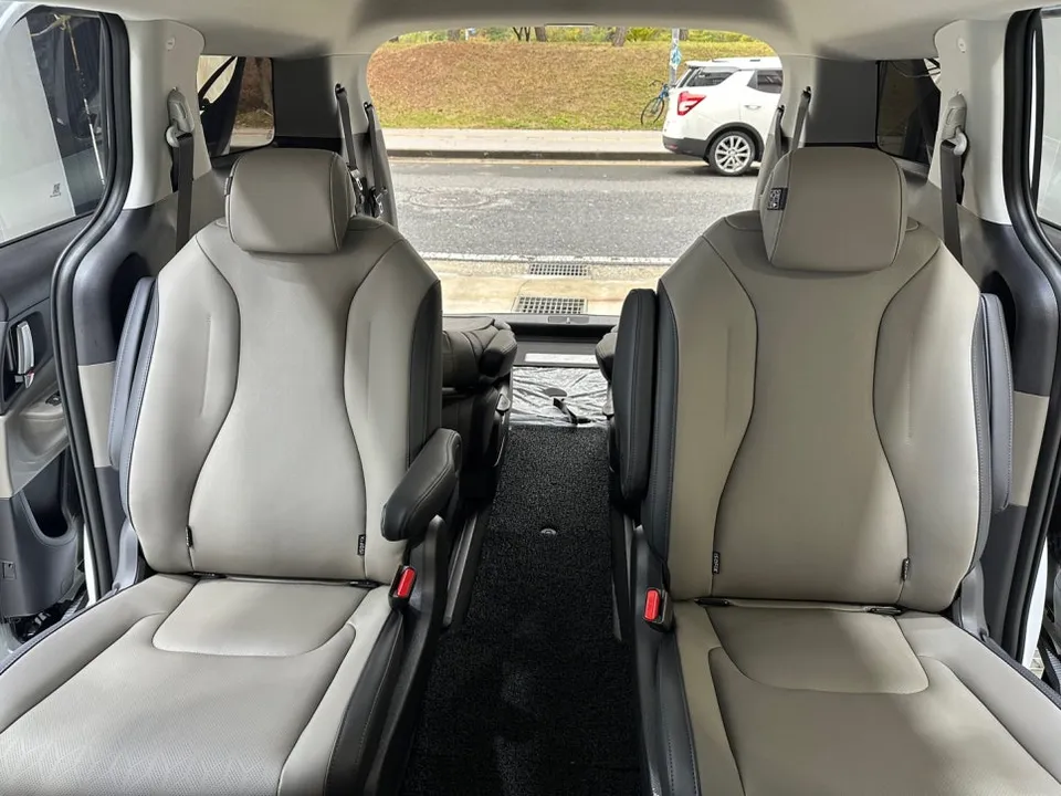 Kia Carnival PPF施工事例|費用目安と仕上がり 施工写真 1-2