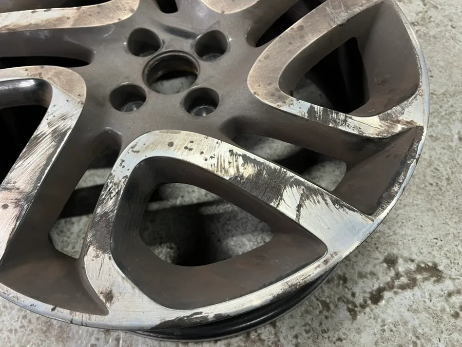 BMW M3 wheel repair - BMW M3 Wheel Repair & Painting Review — Cost & Results photo 5