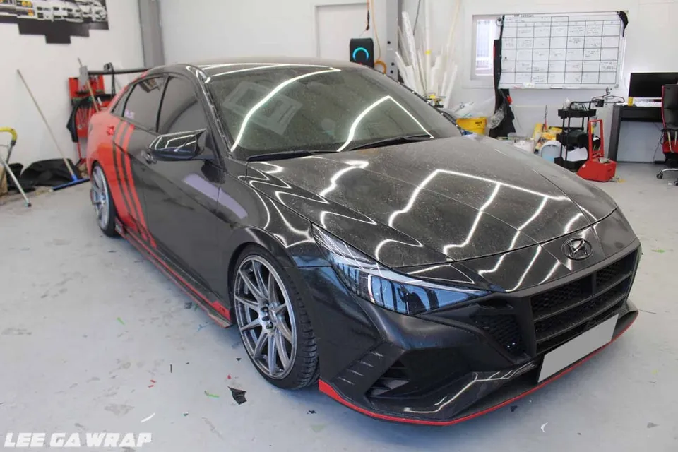 Hyundai Elantra Nのカーラッピング事例｜費用目安・仕上がり 施工写真 2-1