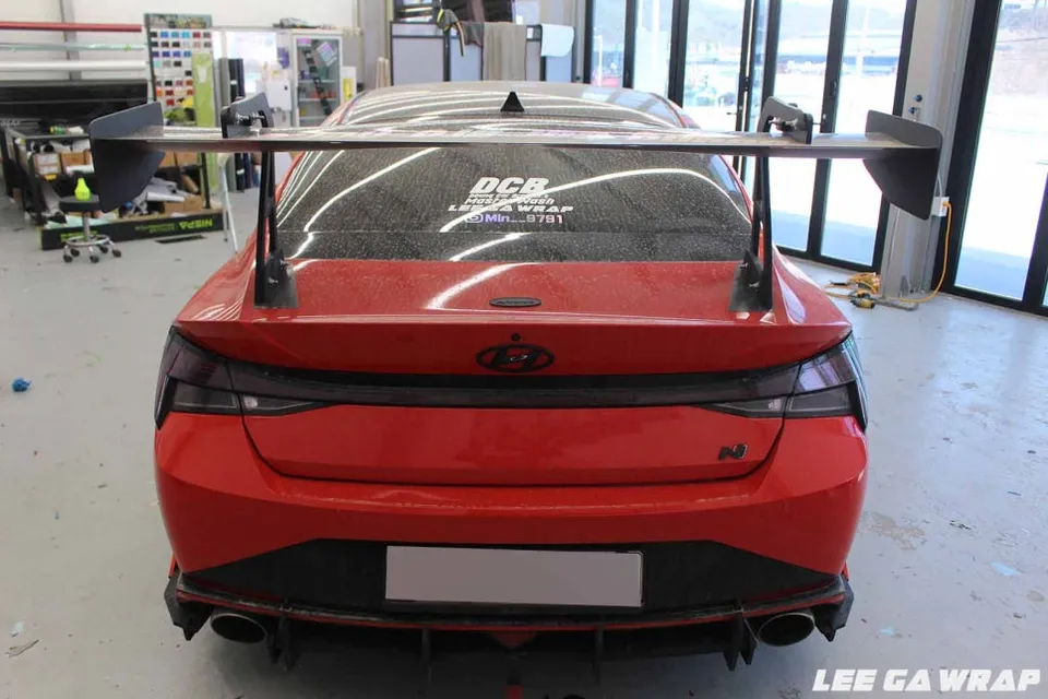 Hyundai Elantra Nのカーラッピング事例｜費用目安・仕上がり 施工写真 2-2