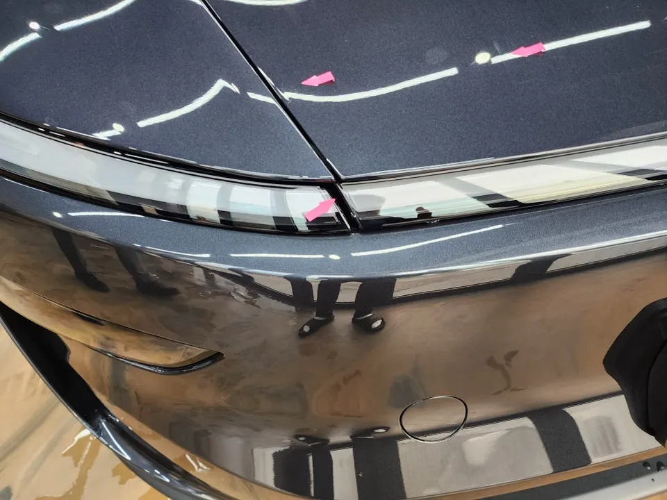 Tesla Model Y PPF施工事例|費用目安と仕上がり 施工写真 2-1