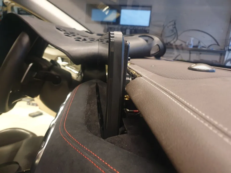 Kia Stingerのカーオーディオ施工事例 施工写真 4-2