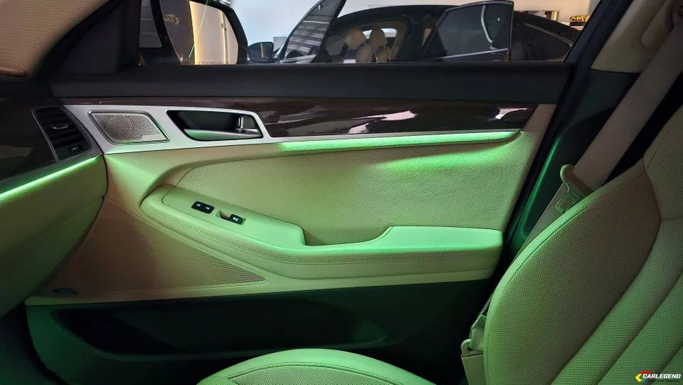 Hyundai G80 ambient lighting - Hyundai G80 Ambient Lighting Review: Custom vs. OEM photo 6