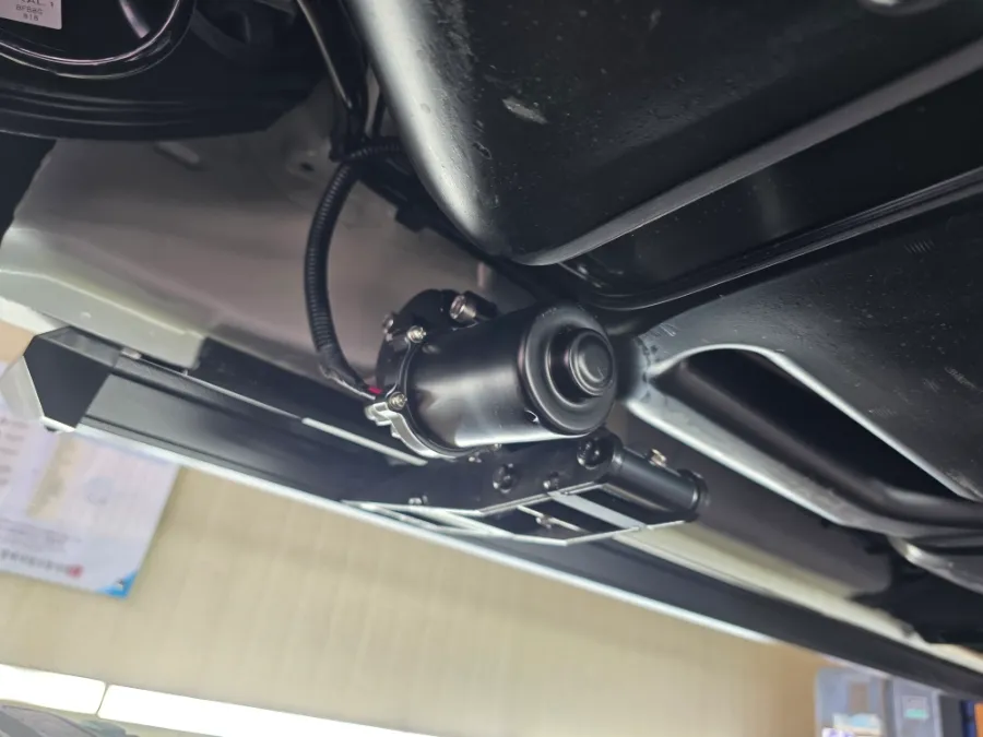 Kia Carnival KA4 body kit - Kia Carnival KA4 Body Kit Installation Review photo 5