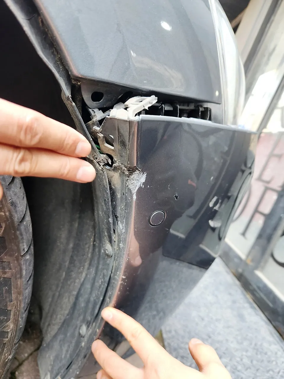 Volvo S60 Body Repair & Painting Review: Cost Savings photo 11