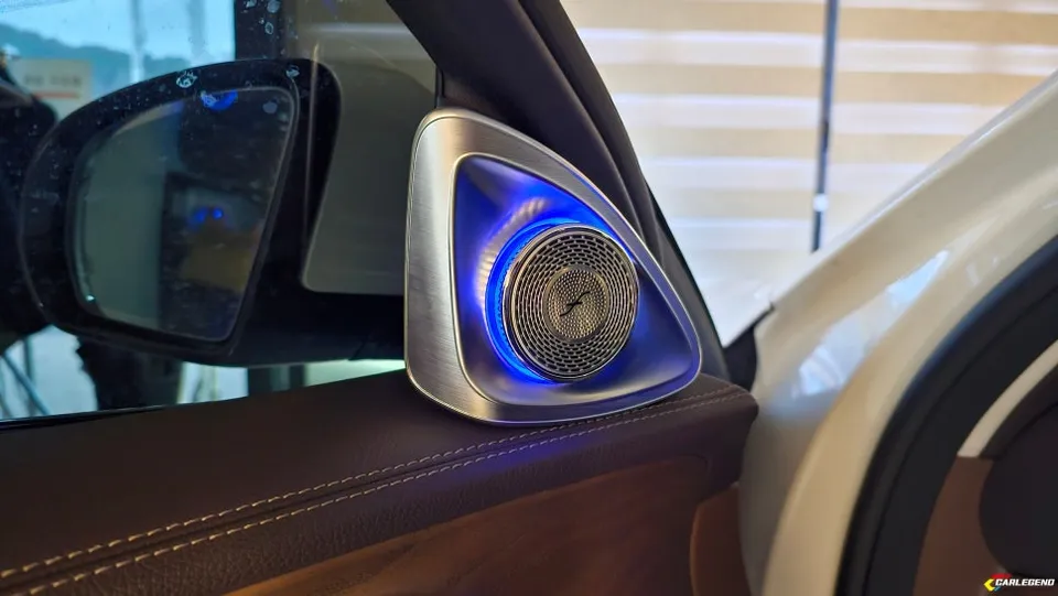 Mercedes-Benz E-Class W213 ambient lighting - Mercedes-Benz E-Class W213 Ambient Lighting Cost & Review photo 5