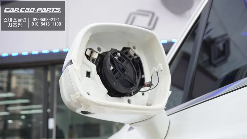 Bentley Bentayga oem options - Bentley Bentayga Wide Angle Mirror Upgrade Review photo 3