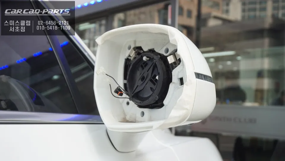 Bentley Bentayga oem options - Bentley Bentayga Wide Angle Mirror Upgrade Review photo 5