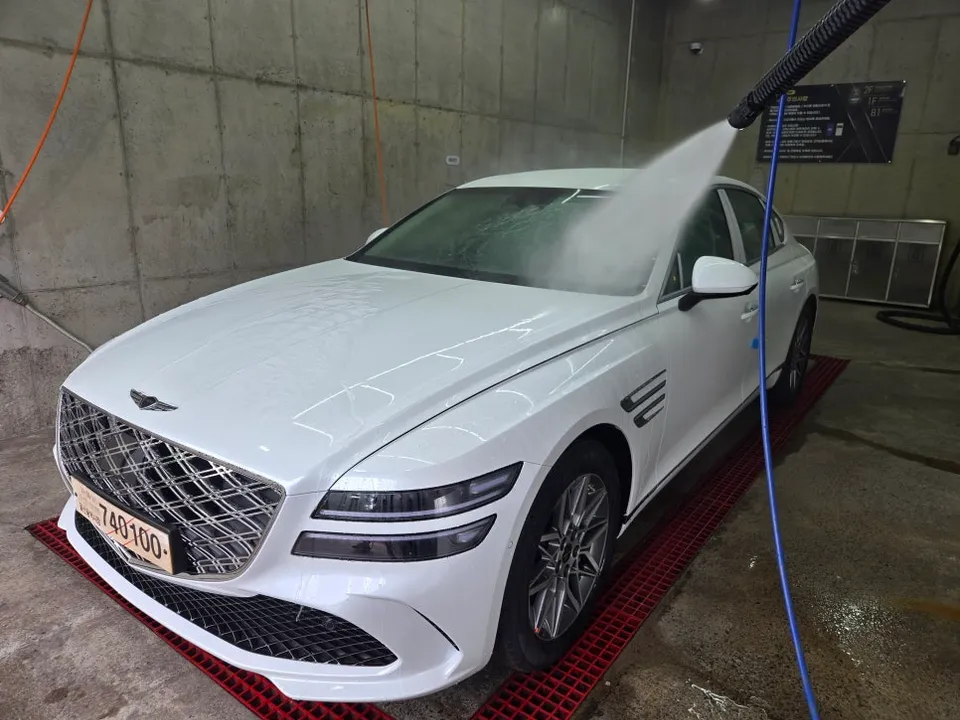 Genesis G80 PPF施工事例｜費用目安と仕上がり 施工写真 2-1