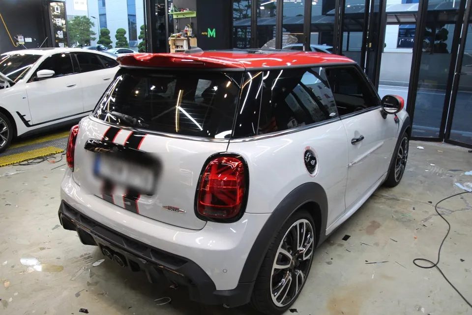 MINI MINIのカーラッピング事例｜費用目安・仕上がり 施工写真 3-2
