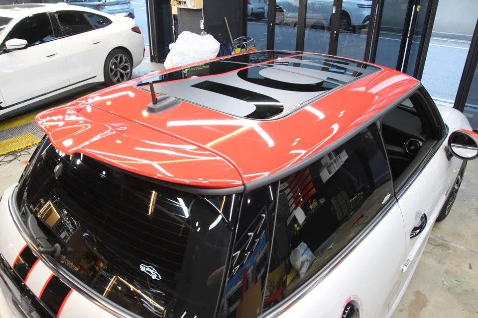 MINI MINIのカーラッピング事例｜費用目安・仕上がり 施工写真 1-3