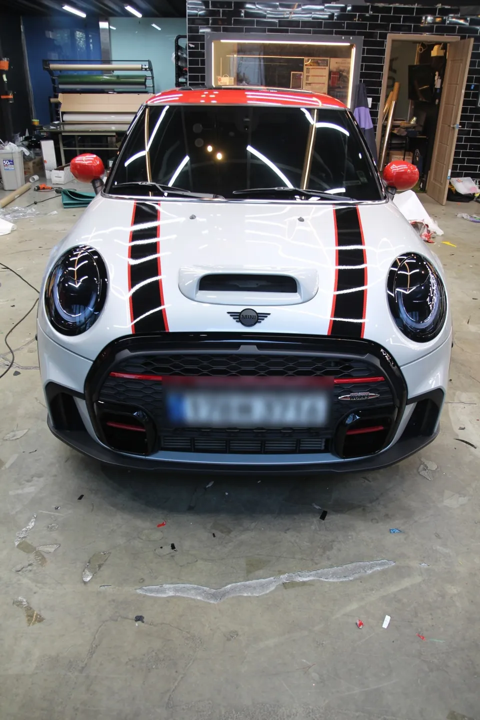 MINI MINIのカーラッピング事例｜費用目安・仕上がり 施工写真 3-3