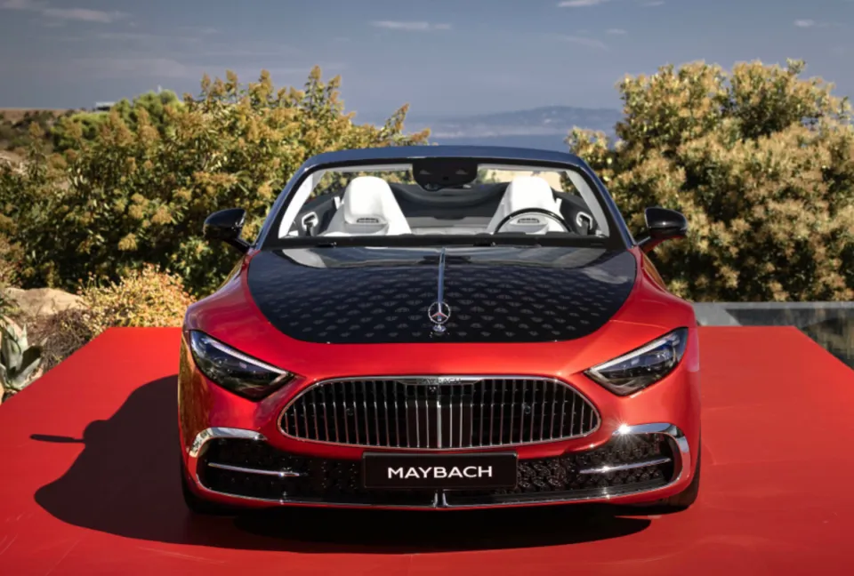 Mercedes-Benz Maybach vinyl wrap - Mercedes-Benz Maybach Vinyl Wrap Review — Cost & Results photo 3
